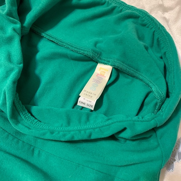 NWOT Solid Green Leggings - Picture 3 of 5
